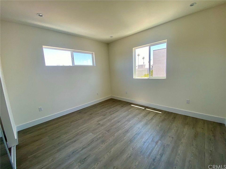 1st image of 4559 Pickford St
