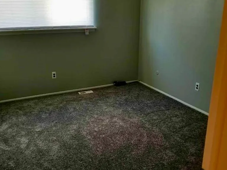 41725 Utica Rd — Photo 3