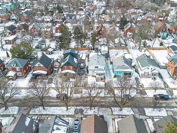 2nd image of 141 Samuel St