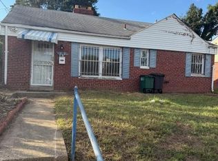6902 Adel St, Capitol Heights, MD 20743