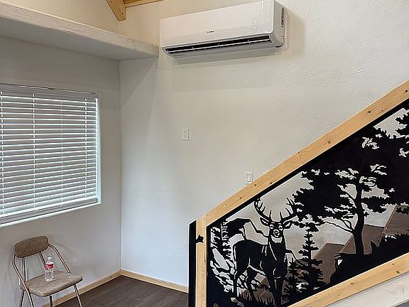 5th image of 101 Wright Ln