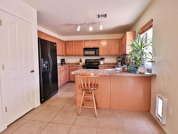 4th image of 4110 E Cameo Point Dr