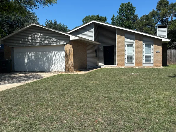 920 Mercury Rd, Edmond, OK 73003