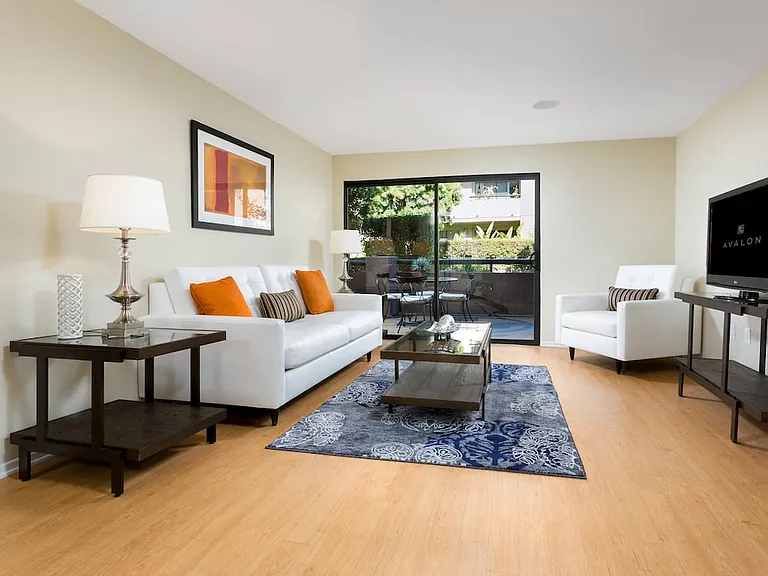 Living room with hard surface flooring