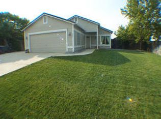 575 Springer Dr, Redding, CA 96003