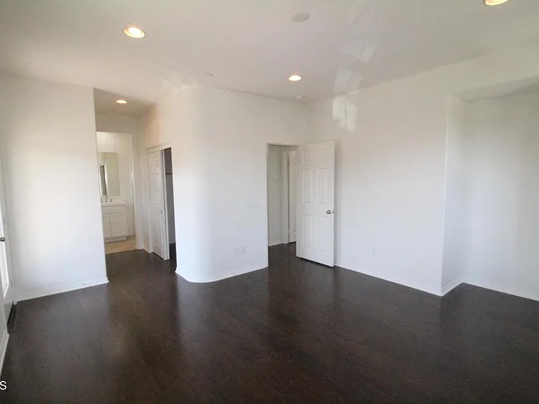 3139 Lisbon Ln — Photo 30