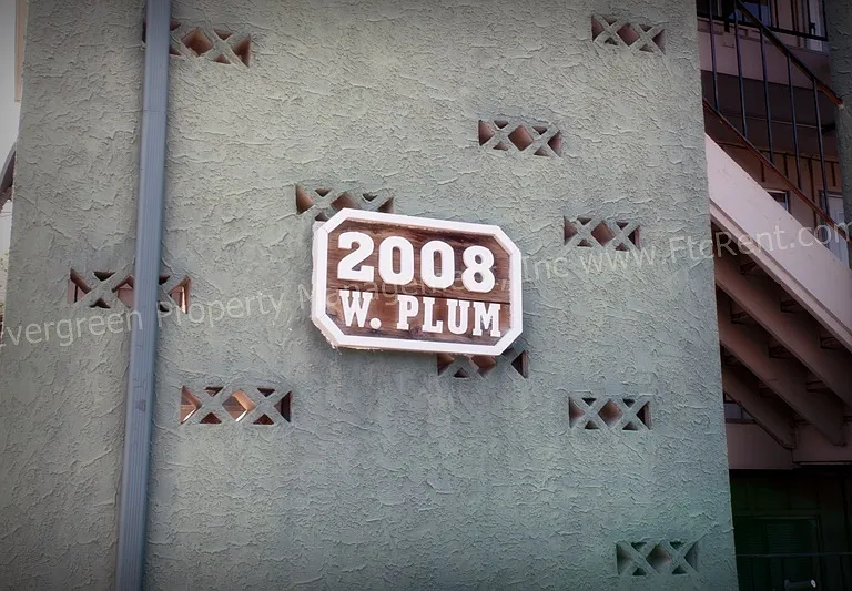 2008 W Plum St — Photo 86