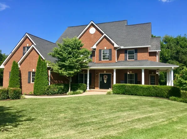 210 Easy St, Greeneville, TN 37745