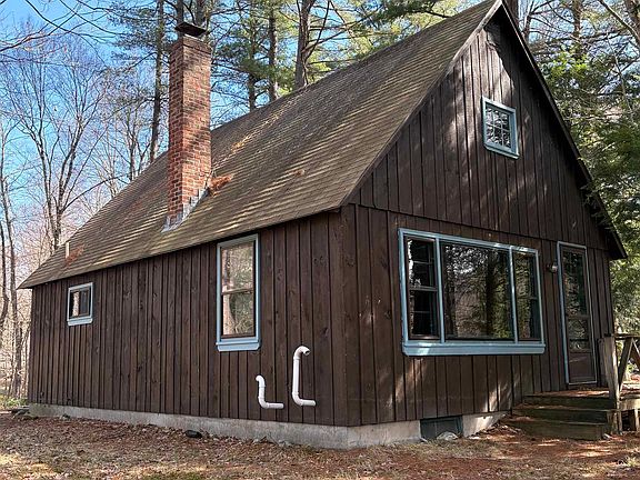 3rd image of 1063 Shedd Hill Road