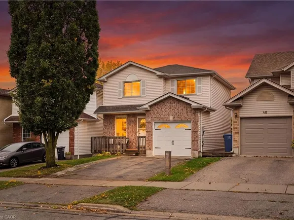 46 Chesterton Ln, Guelph, ON N1E 6S8