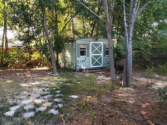 2nd image of 8241 Monticello Dr