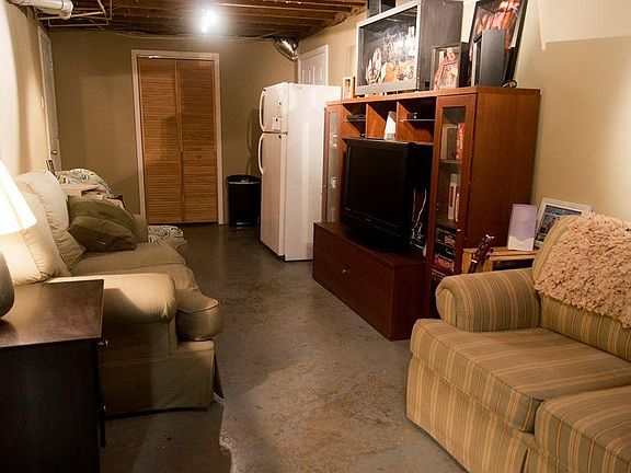 Living Room (comes unfurnished)