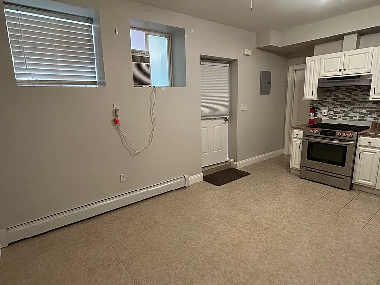 319 Ramona Ave — Photo 3