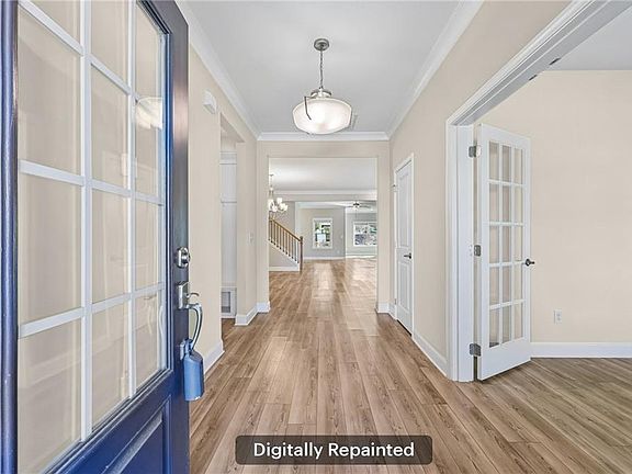2nd image of 2606 Dorset Ln