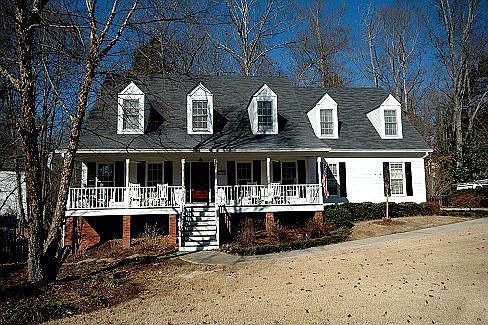Side entry garage/front porch
