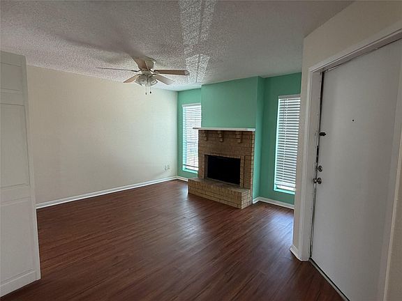 2nd image of 1516 Bay Area Blvd APT F2