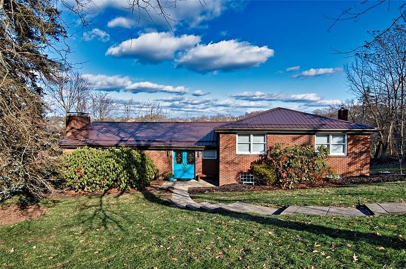 1st image of 251 Franklin Dr