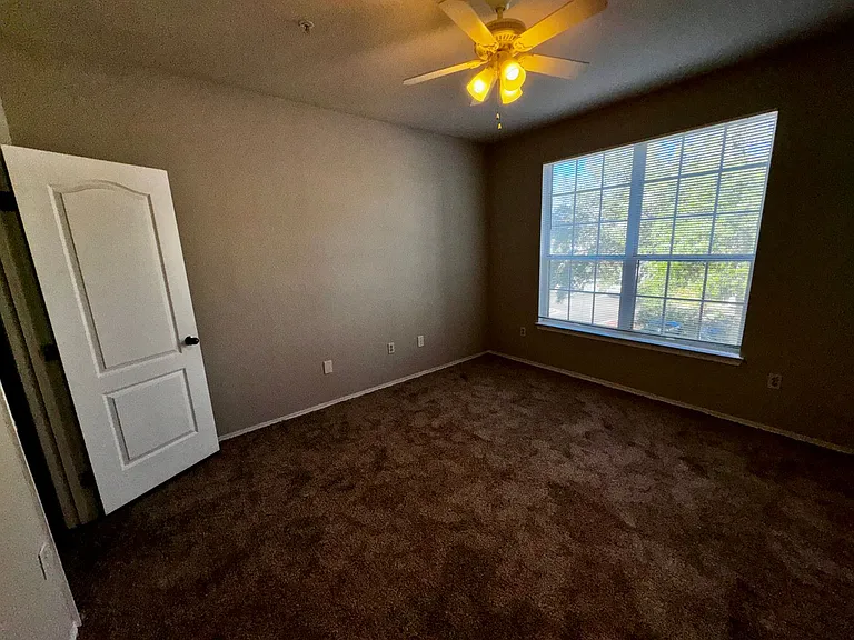 3361 S Kirkman Rd #822 — Photo 21