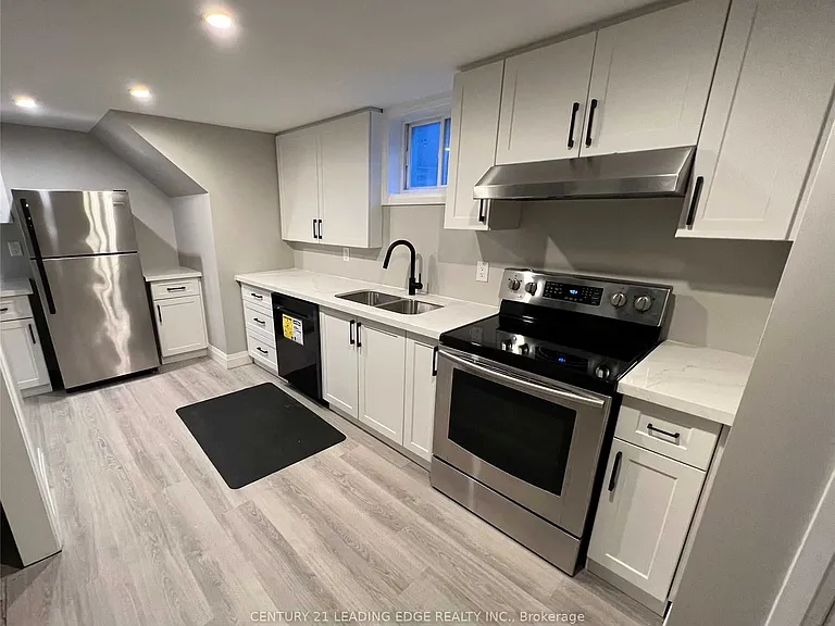 214 Gibbons St #BASEMENT — Photo 5