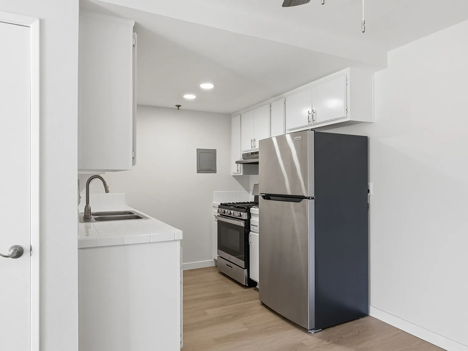 Westgate Apartments — Photo 4