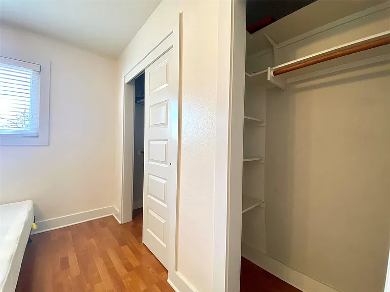 3815 Guadalupe St #207 — Photo 8
