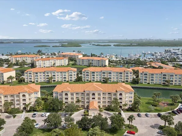 19 W Harbour Isle Dr Drive W #202, Fort Pierce, FL 34949
