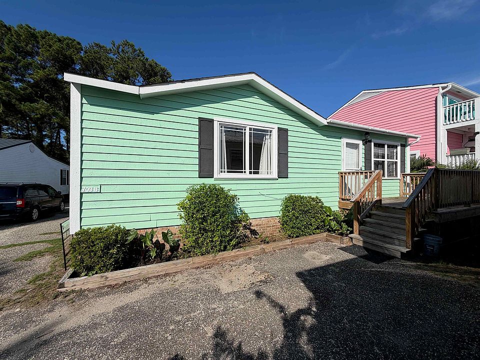 1st image of 709-B 3rd Ave. S