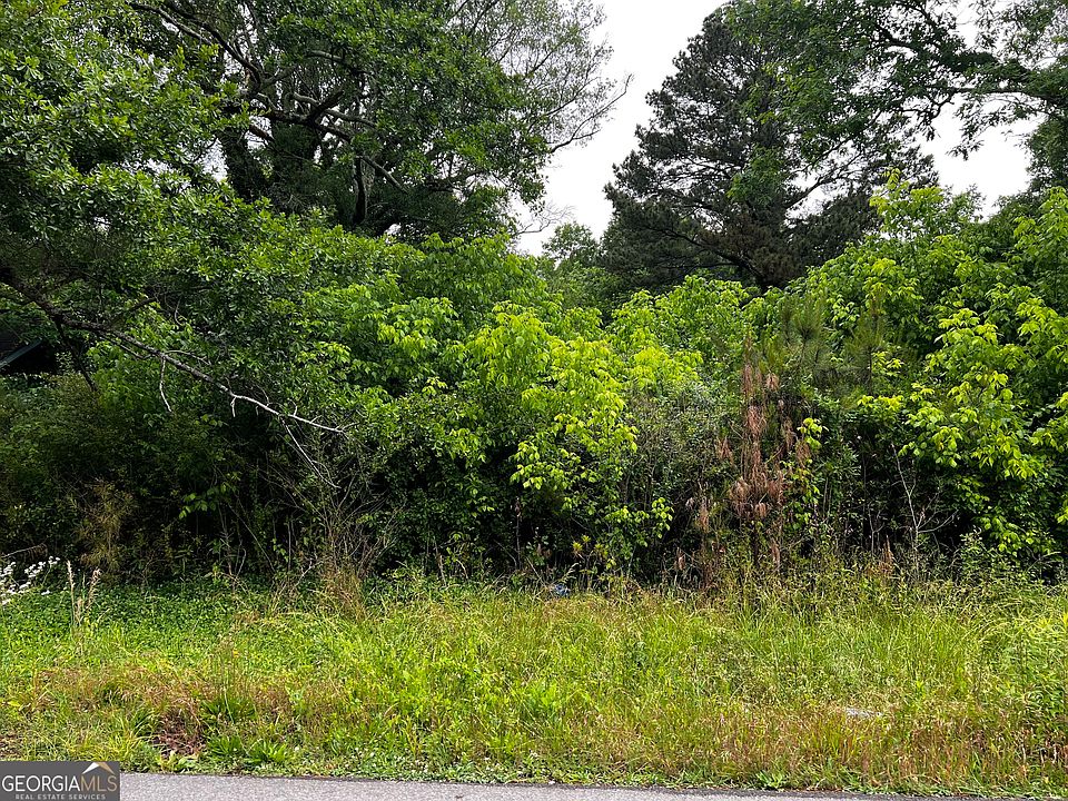 1st image of 104 Wilkerson Rd SW