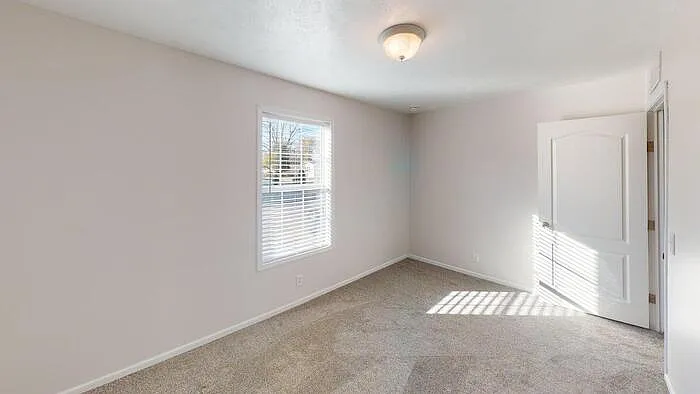 331 Continental Ave — Photo 23