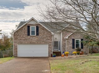 2109 Iroquois Ct, Thompsons Station, TN 37179