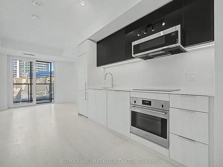 308 Jarvis St #406 — Photo 3