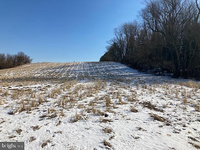2nd image of Wakefield Valley Rd