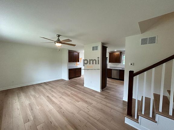 5th image of 673 Joe Martin Rd