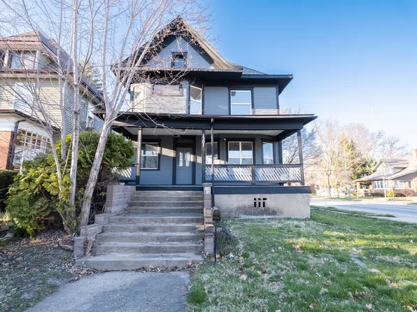 1301 W Columbia Ter, Peoria, IL 61606