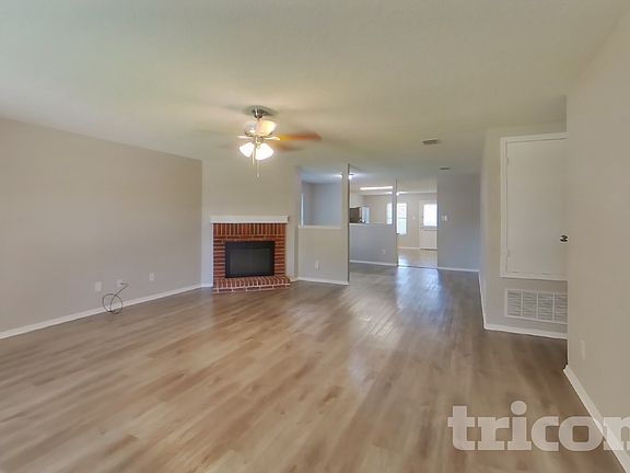 2nd image of 2328 White Oak Dr