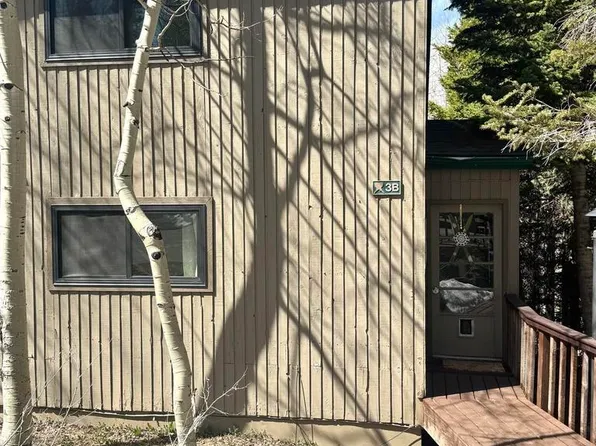 241 N State Highway 143 #3-B, Brian Head, UT 84719