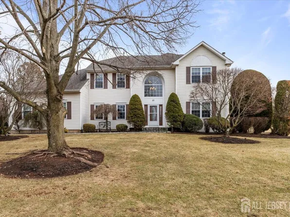23 Maher Rd, Somerset, NJ 08873