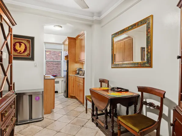 255 Cabrini Boulevard image 8 of 12