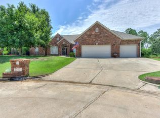 12404 Croydon Rd, Midwest City, OK 73130