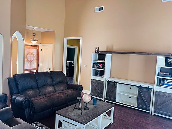 5th image of 3744 Kenton Dr