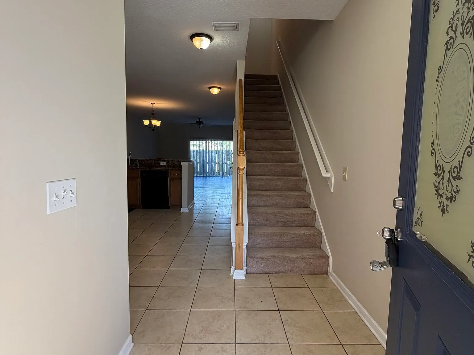 2 bed, 2.5 bath, $1,500 — Photo 2