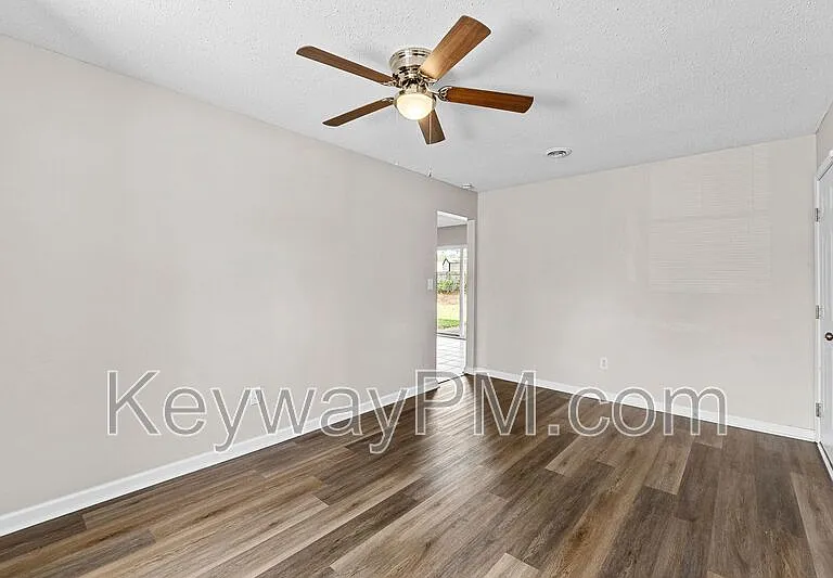 2631 Drayton Dr — Photo 11