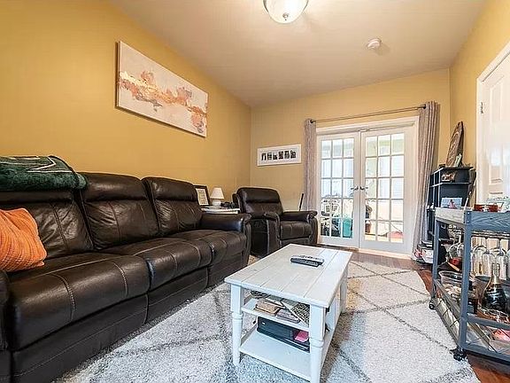 Living Room looking toward bedroom - Room is not grey