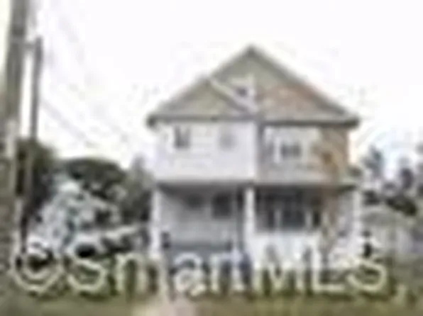 14 Edlie Avenue, Norwalk, CT 06855