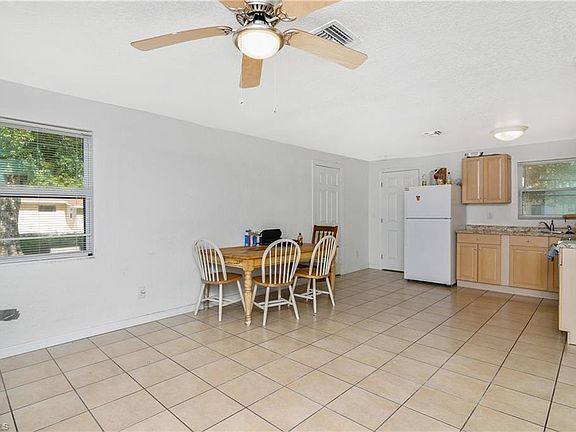 4th image of 3719 Pearl ST