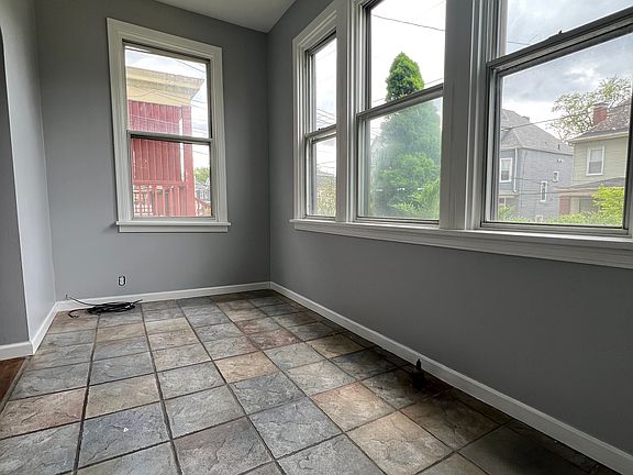3rd image of 743 Taylor Ave #1A