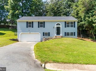 20 Myrtle Rd, Fredericksburg, VA 22405