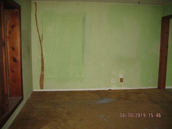 2nd image of 1805 N Osage St