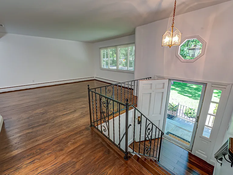 26 Valleywood Rd — Photo 18
