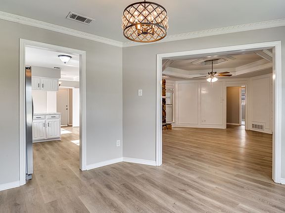 2nd image of 1201 Goldenrod Dr
